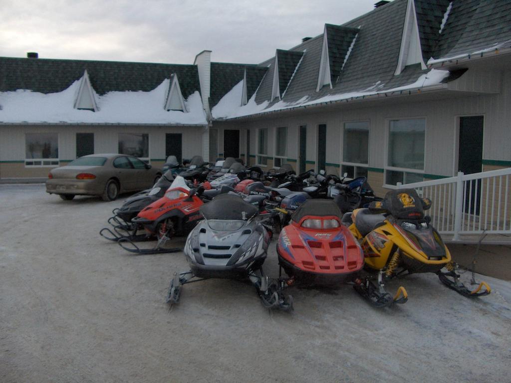 Motel Royal Cabano Luaran gambar